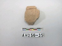 藏品(紅色夾砂陶口緣殘件)的圖片